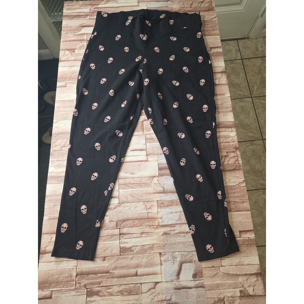Torrid Women's Size 2 Black Goth Gold Skull Stretch Leggings Pre-owned